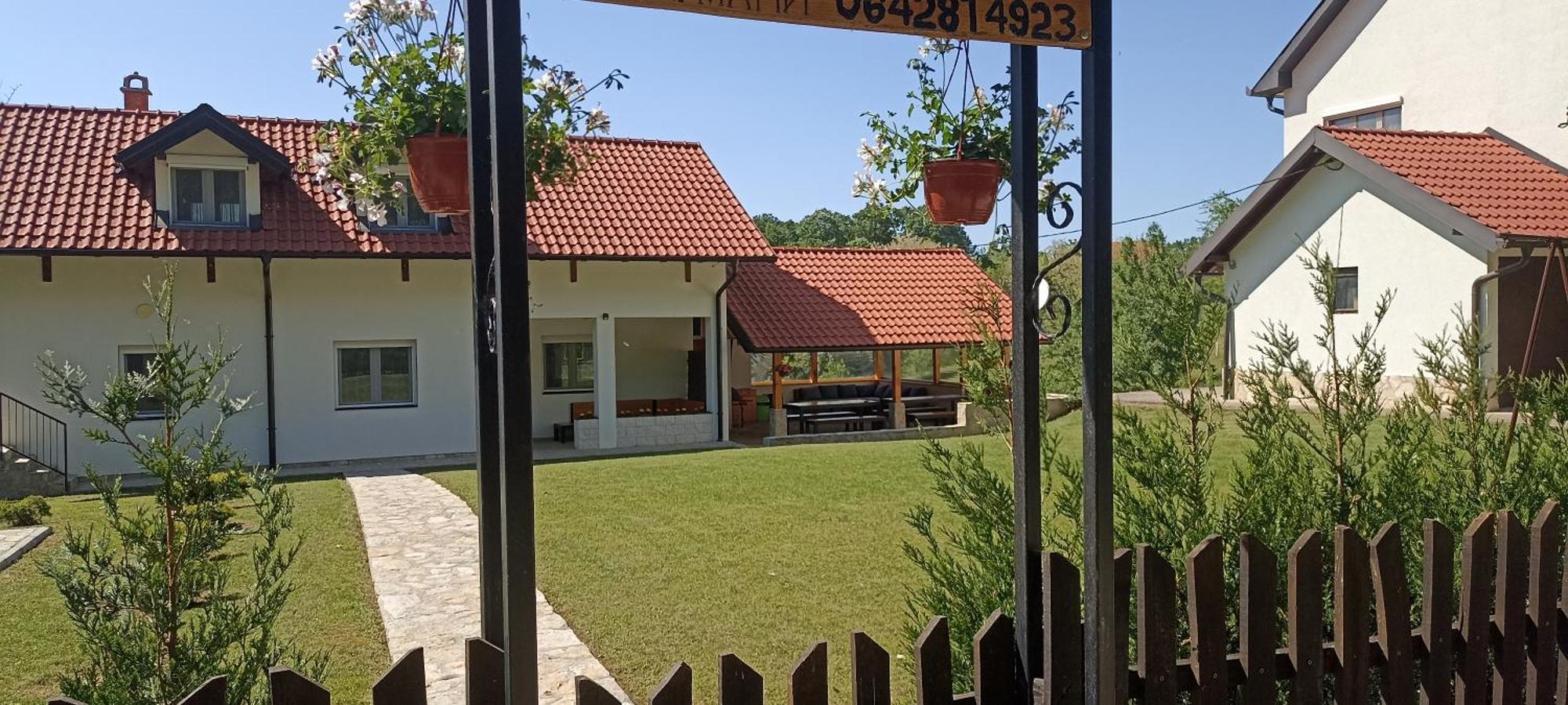 דירות Stari Trsic מראה חיצוני תמונה